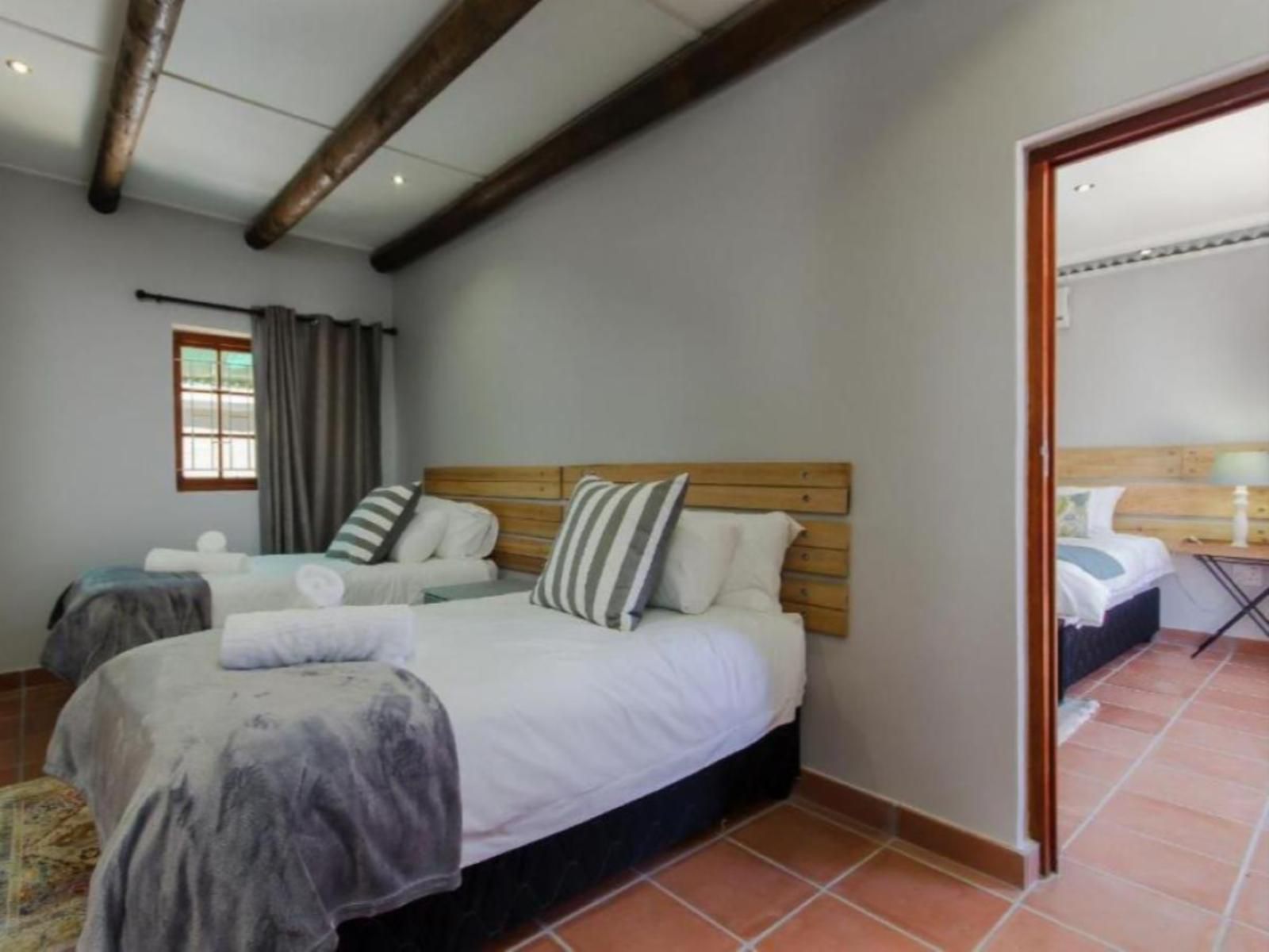 Olive Tree Lodge, Family Room With Kitchen, Bedroom