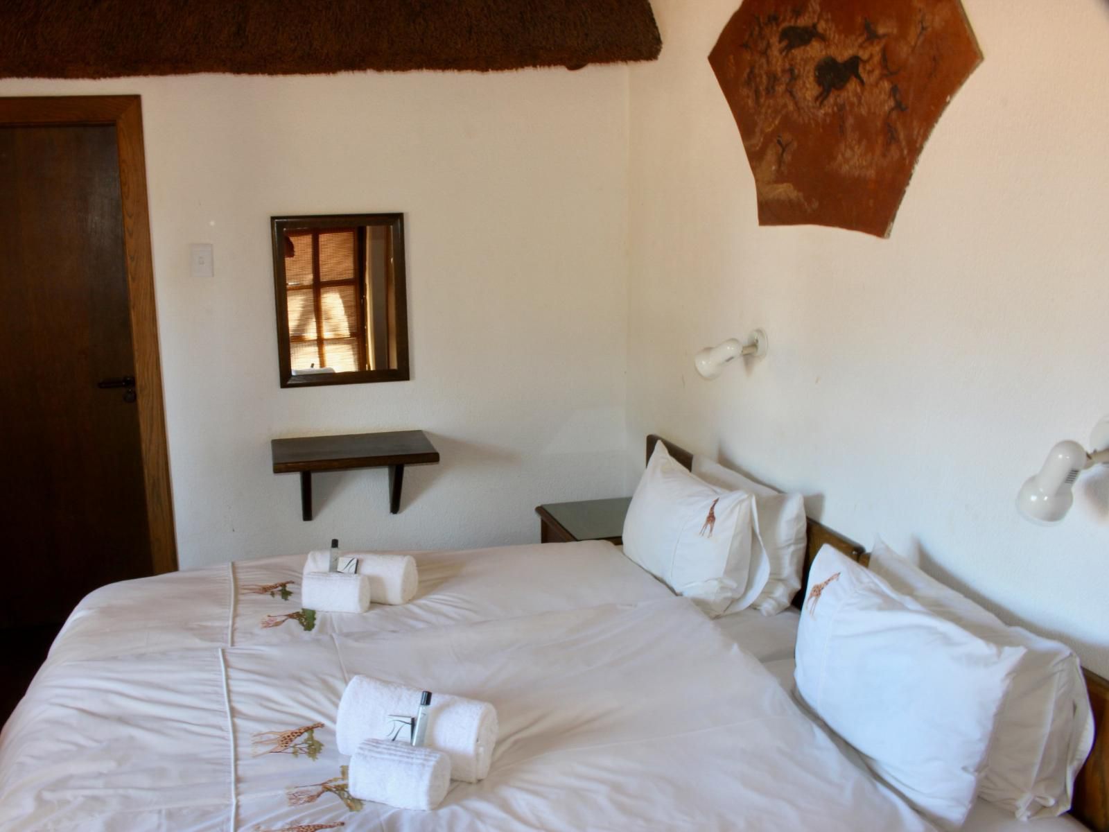 Omaruru Game Lodge, Standard Room, Bedroom