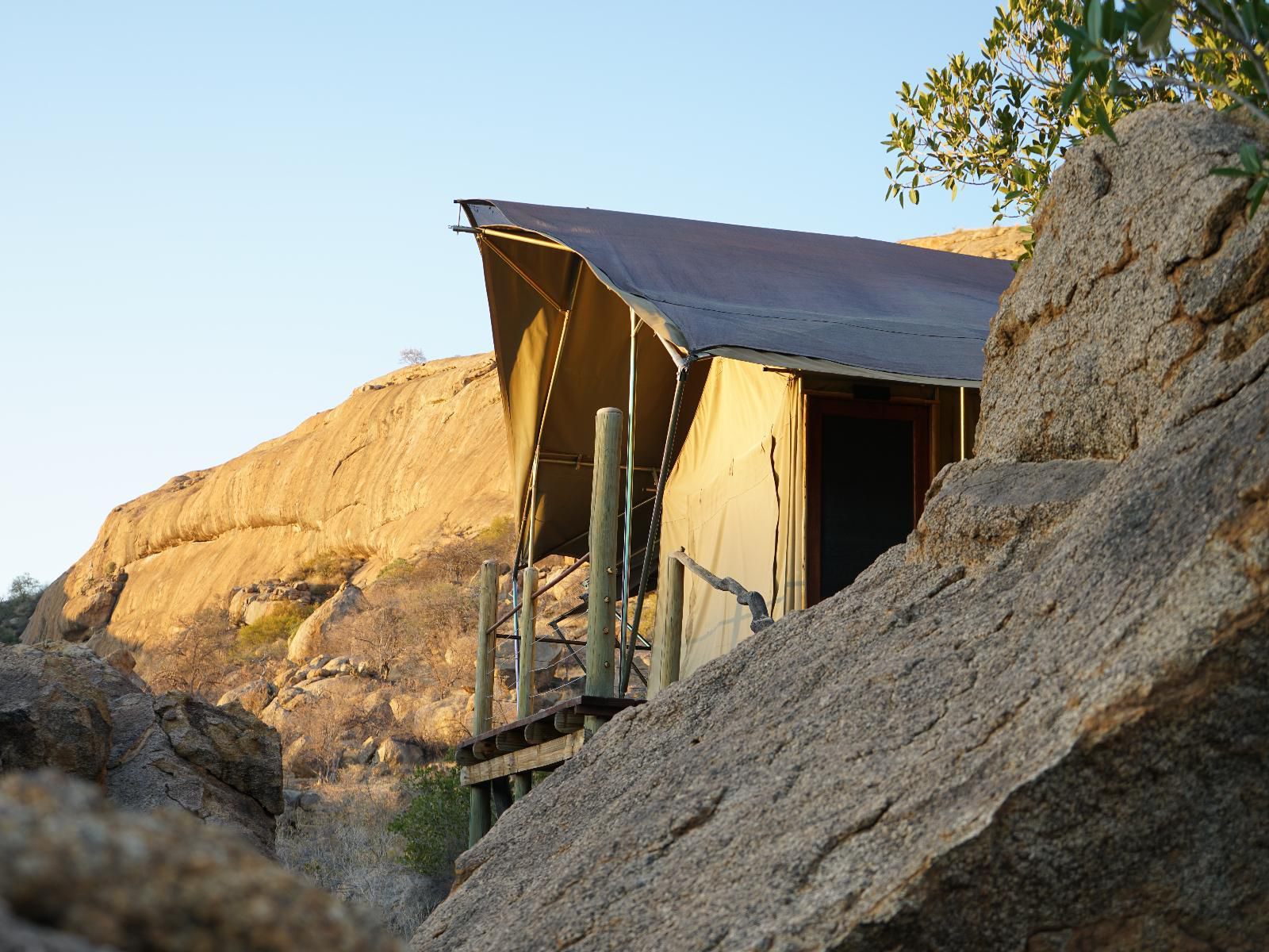 Ondudu Safari Lodge, Treehouse