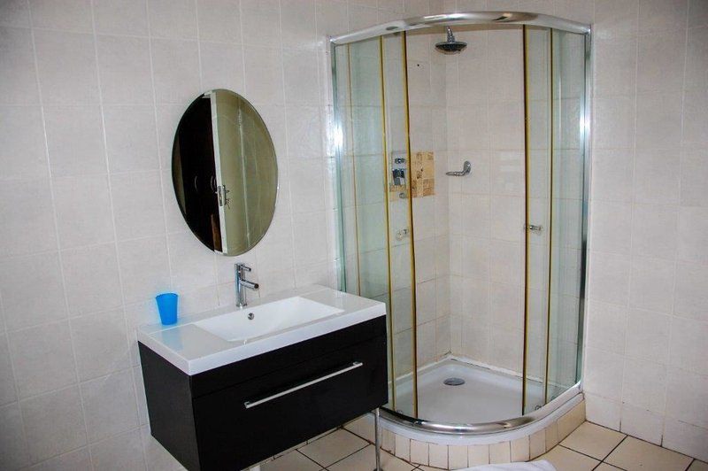 One World Airport Lodge Rhodesfield Johannesburg Gauteng South Africa Unsaturated, Bathroom