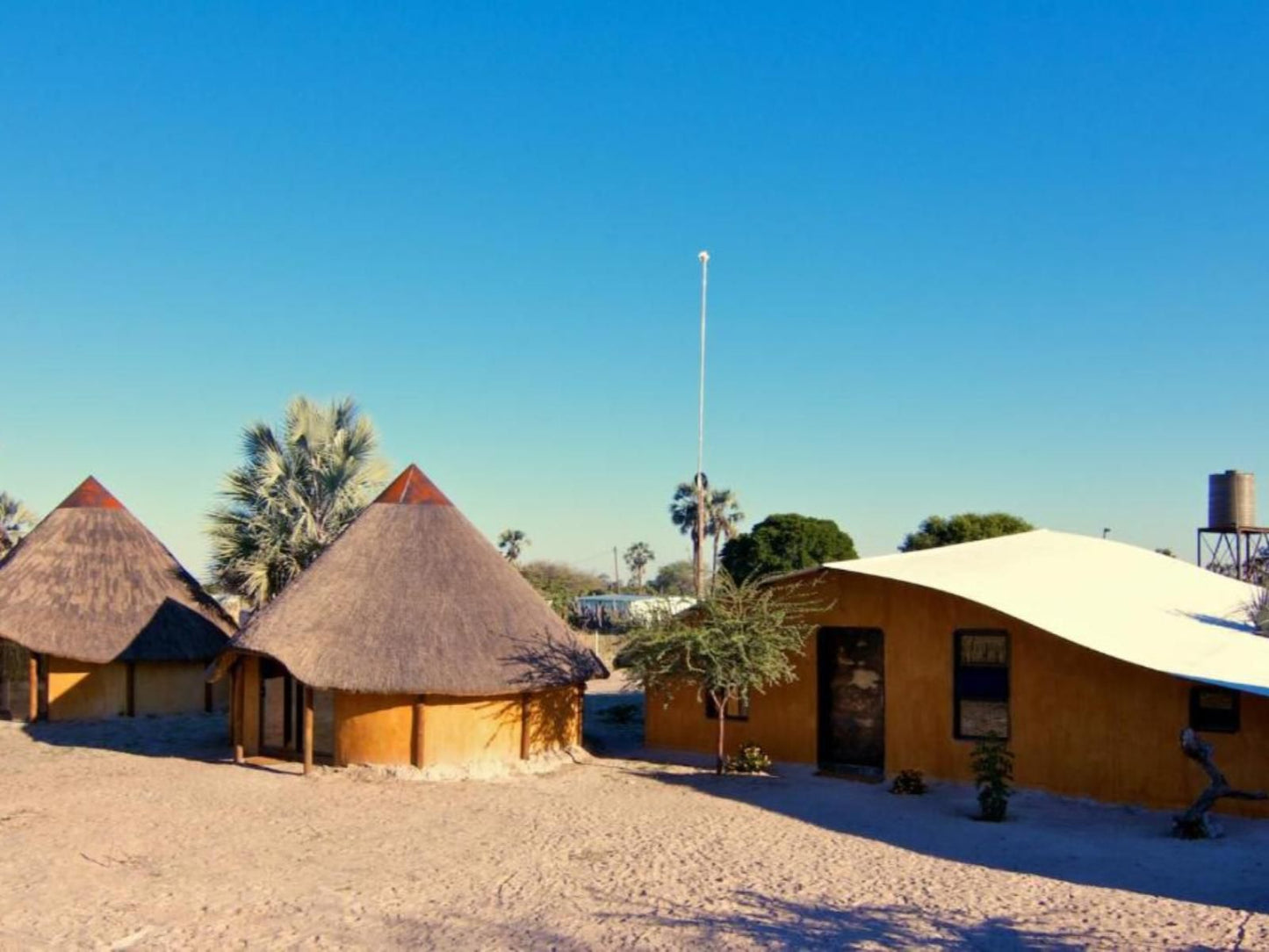 Ongula Village Homestead Lodge, Colorful