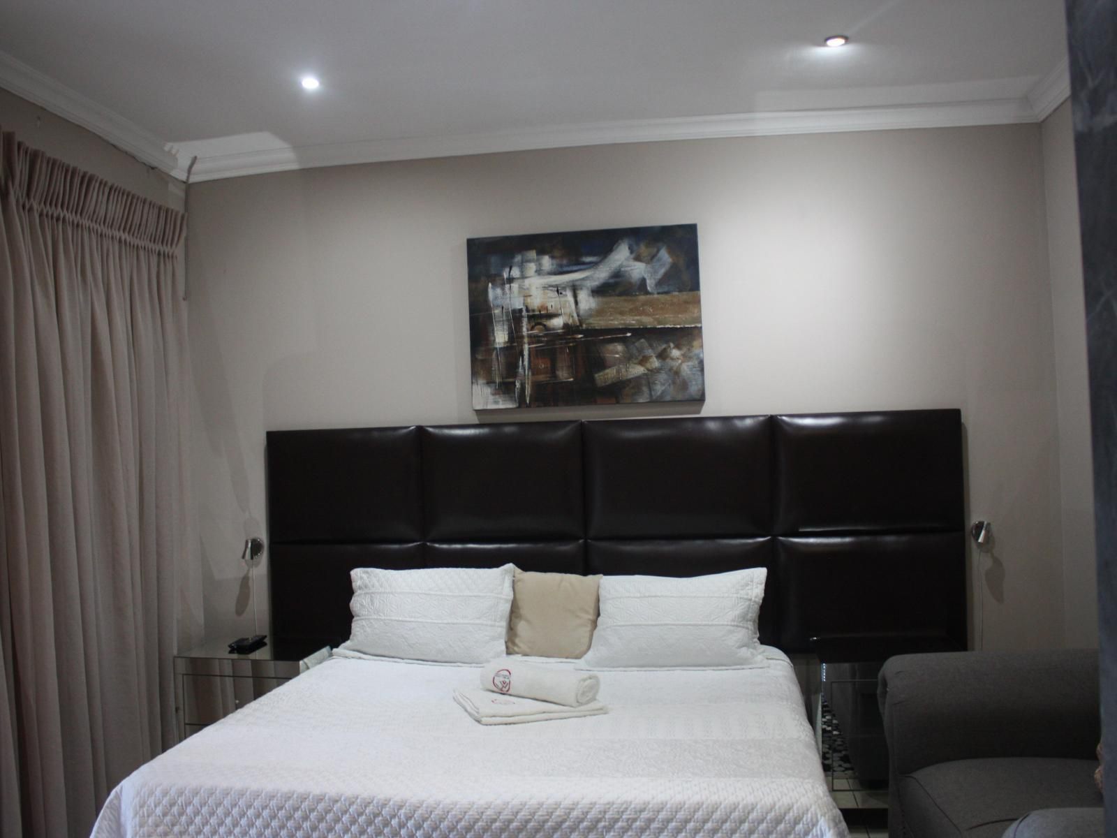 On Hill Lodge Bayswater Bloemfontein Free State South Africa Colorless, Bedroom