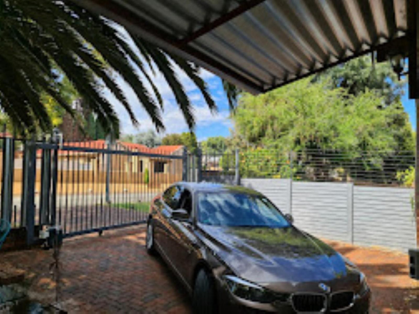 Oppermans Villa, Gate, Architecture, Car, Vehicle