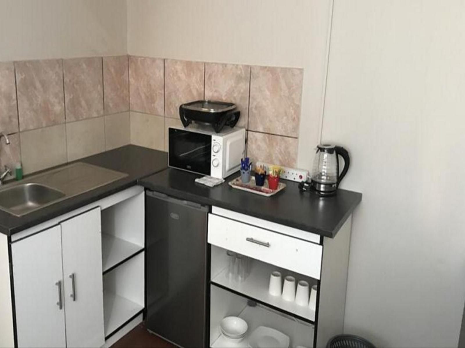 Orbanlife Lite Accommodation, Kitchen