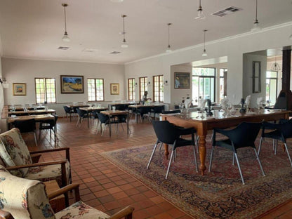 Otjibamba Lodge, Restaurant