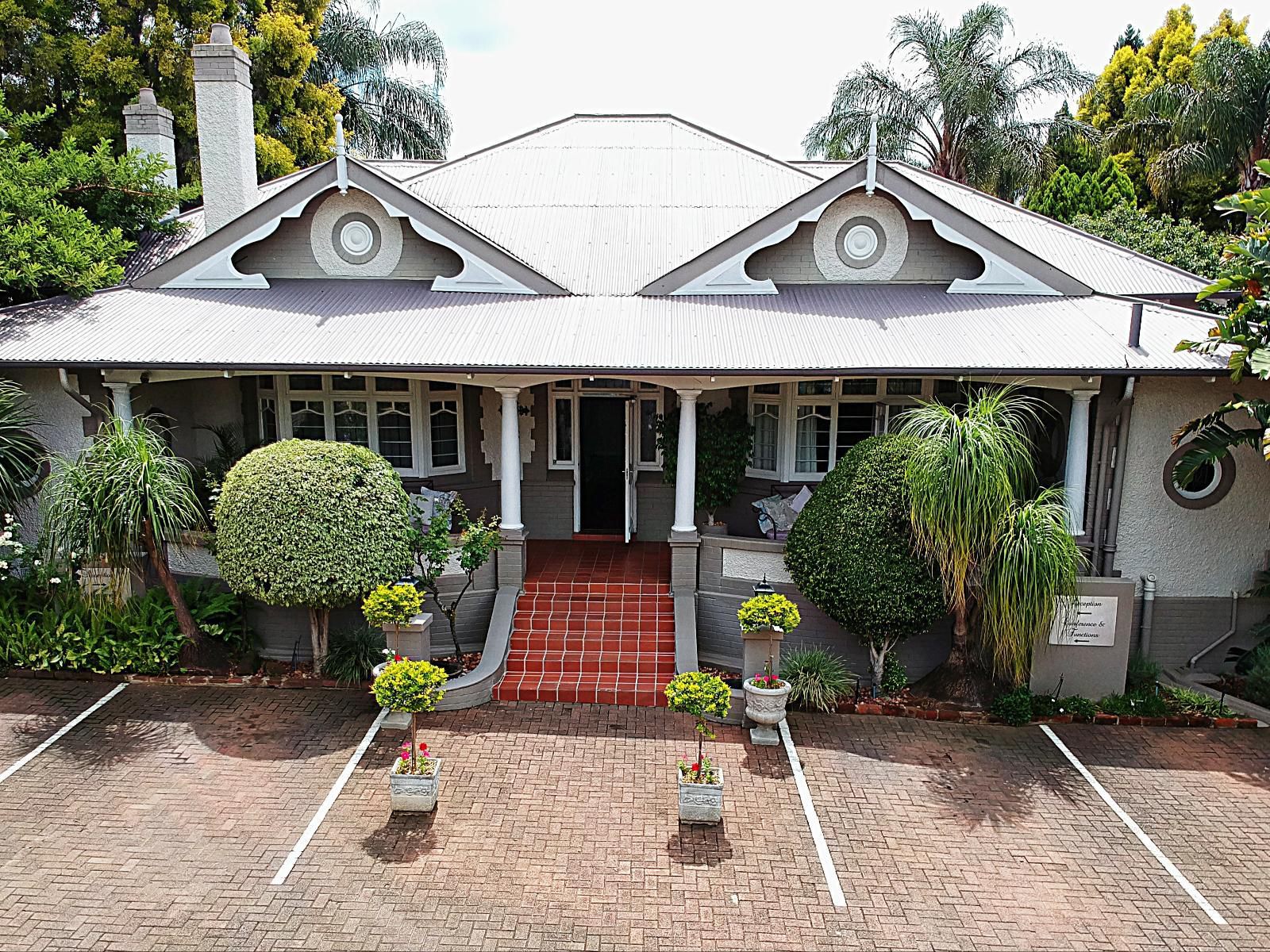 Oxford Lodge Vryheid Kwazulu Natal South Africa House, Building, Architecture, Palm Tree, Plant, Nature, Wood