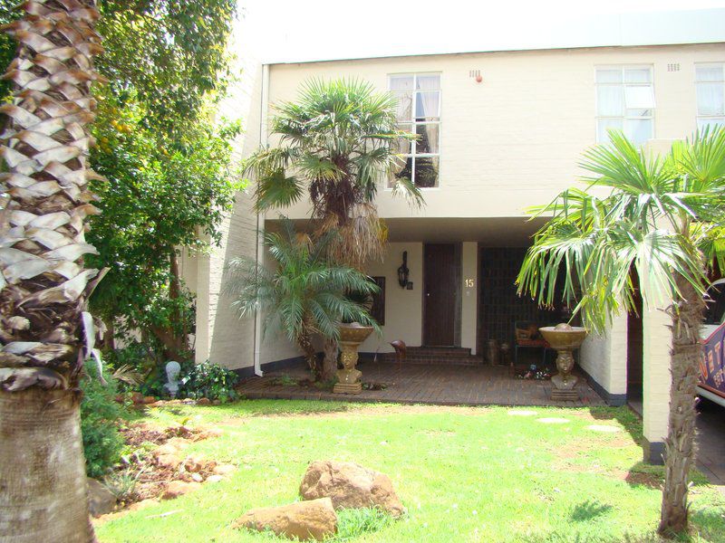 Paljas And Kandas Bandb Hadison Park Kimberley Northern Cape South Africa House, Building, Architecture, Palm Tree, Plant, Nature, Wood, Garden, Living Room