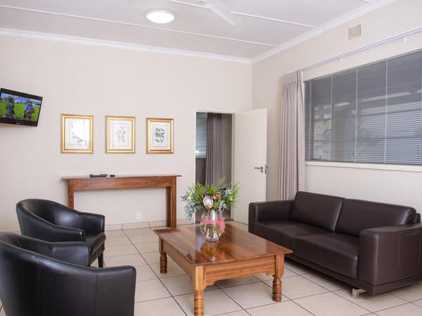 Palm Park Hotel Lephalale Ellisras Limpopo Province South Africa Unsaturated, Living Room