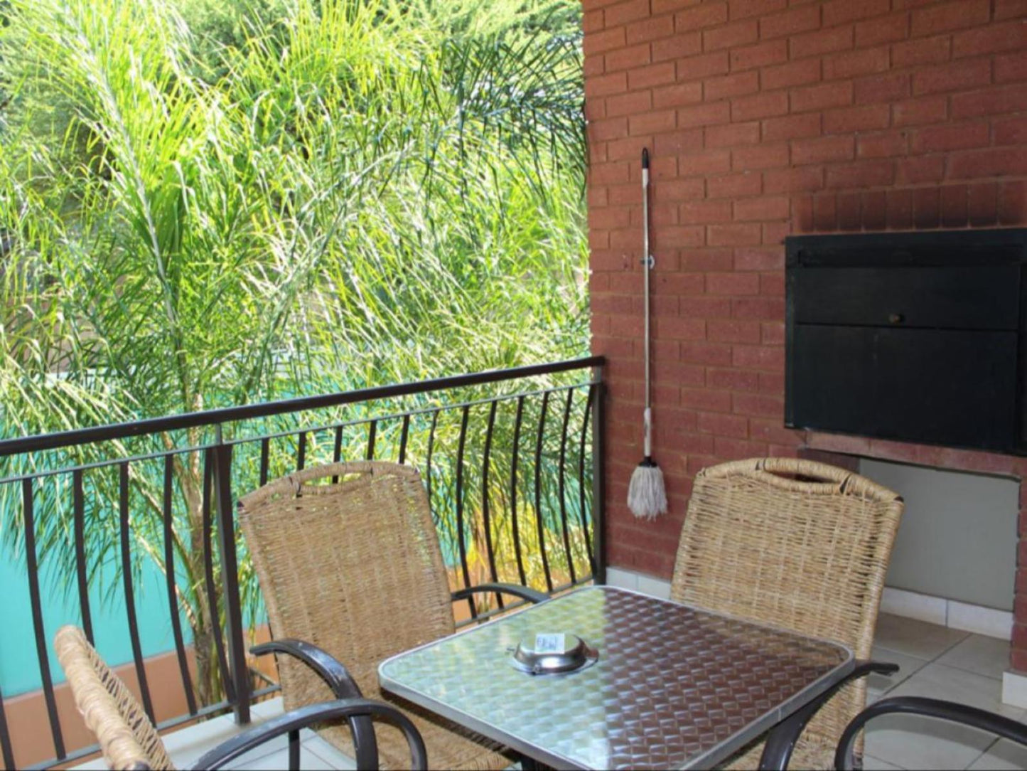 Balcony Apartment With Shower @ Palm Valley Inn