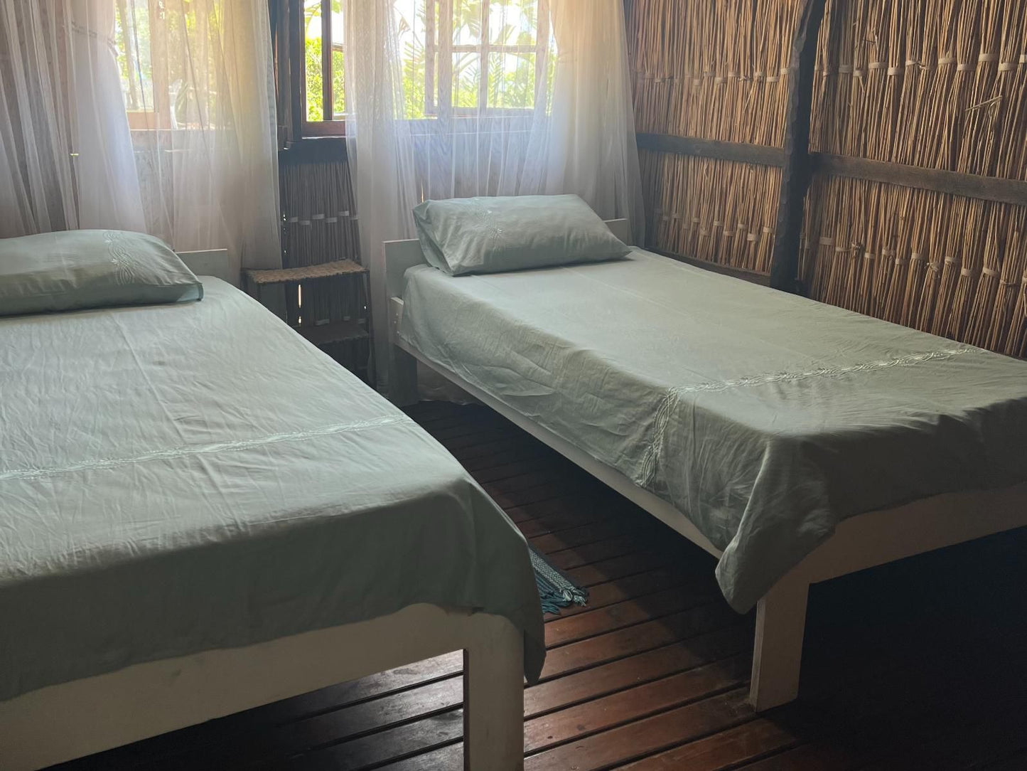 Paradise Dunes, Casa Feliz - Stylish 2 Bedroom Cabin, Bedroom