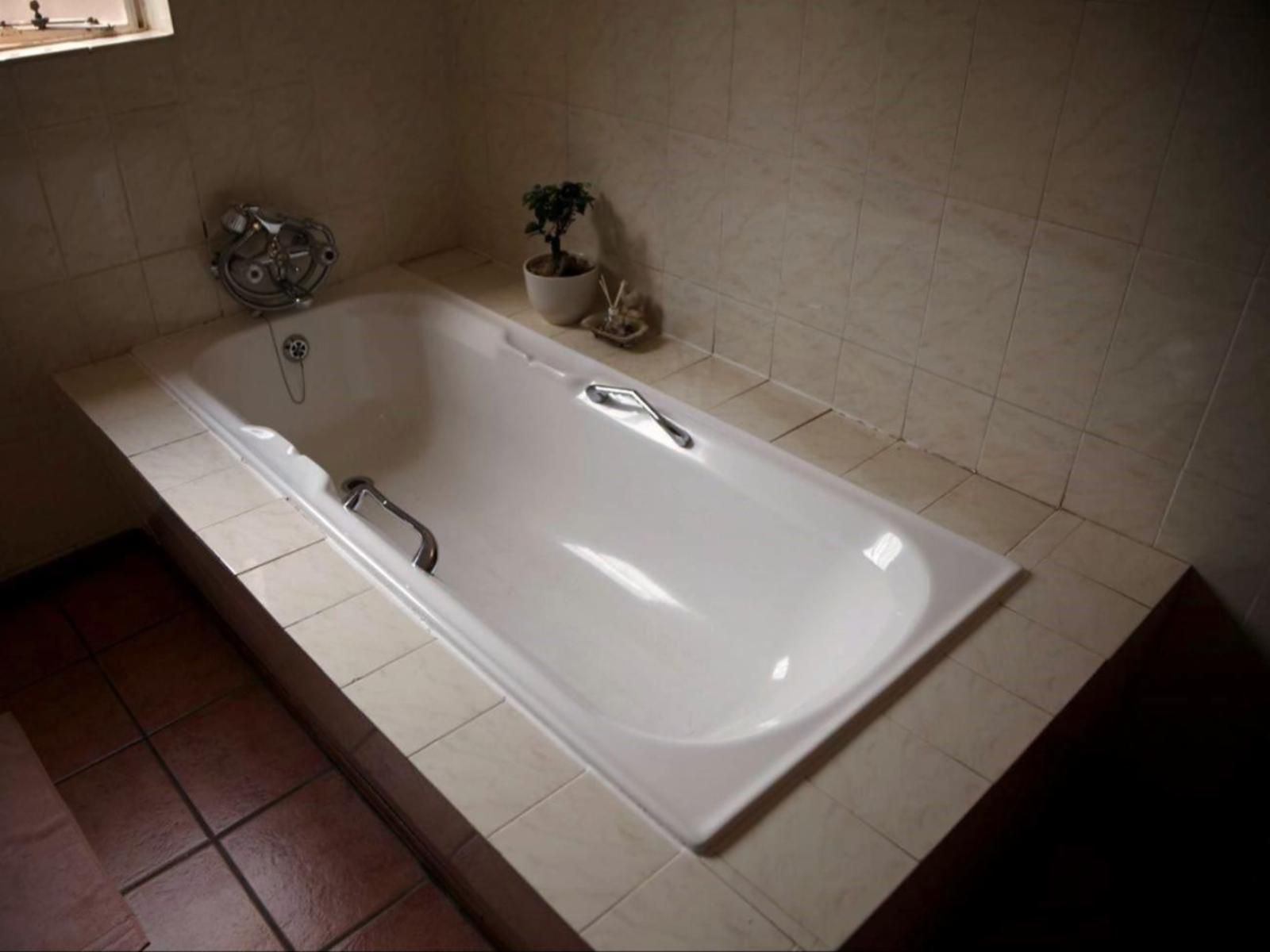 Park Living Guesthouse Langenhoven Park Bloemfontein Free State South Africa Bathroom