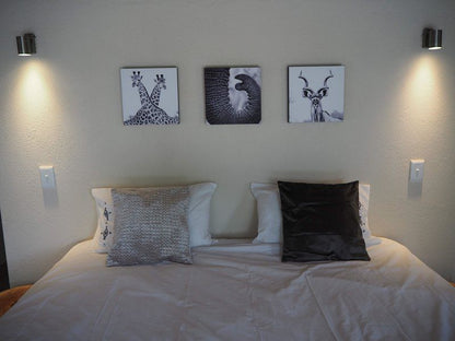 Pata Pata House Marloth Park Mpumalanga South Africa Unsaturated, Bedroom, Picture Frame, Art