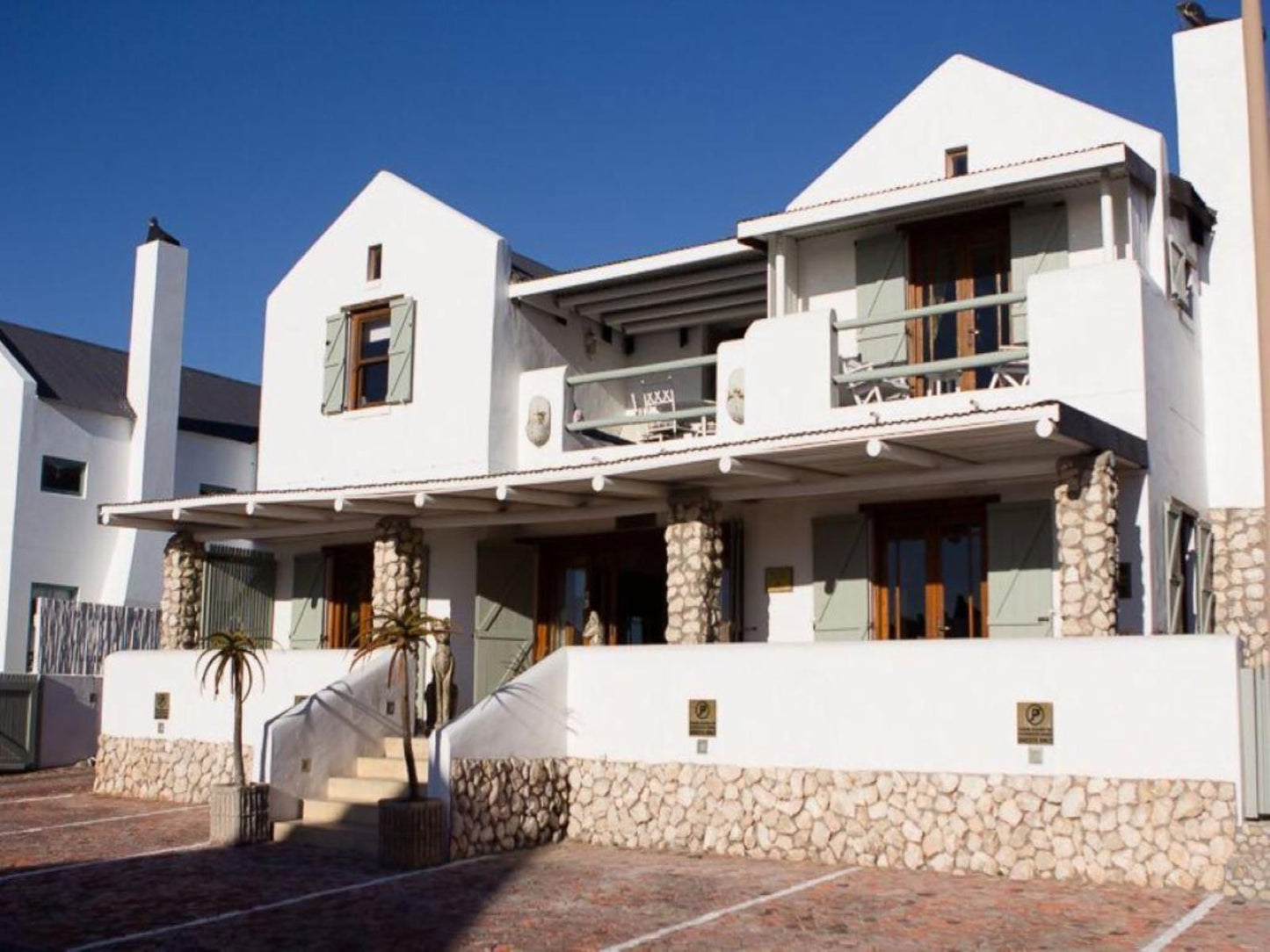 Paternoster Manor Guest House, Building, Architecture, House