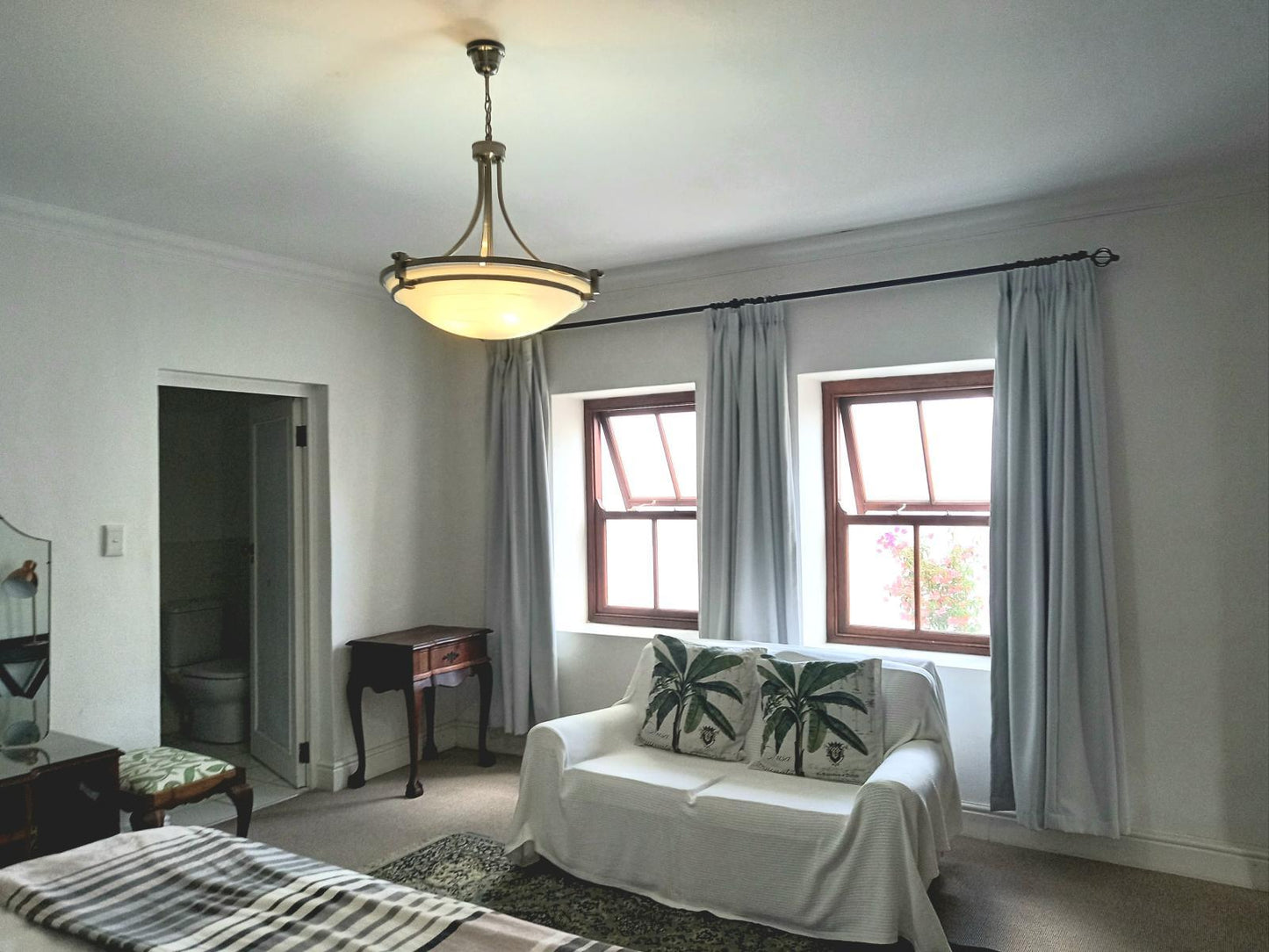 Self-Catering - Amber @ Paternoster Place