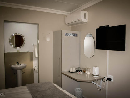 Patterson Bandb Newcastle Central Newcastle Kwazulu Natal South Africa Sepia Tones, Bathroom