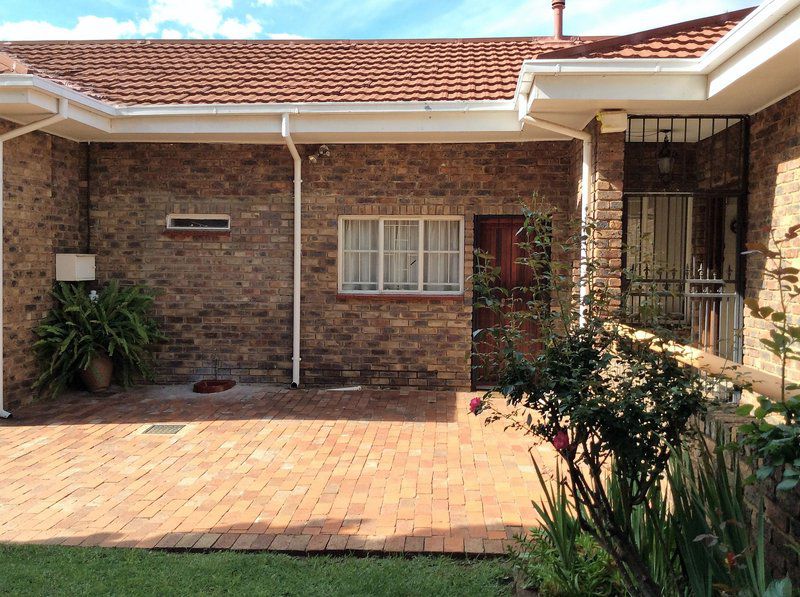 Peaceful Garden Cottage Wingate Park Pretoria Tshwane Gauteng South Africa House, Building, Architecture, Brick Texture, Texture, Living Room