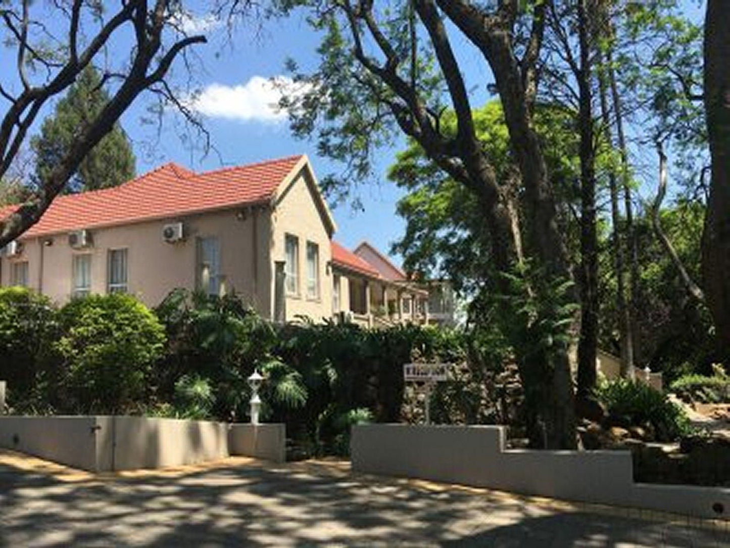 Peaches And Cream Bandb Ladysmith Kwazulu Natal Kwazulu Natal South Africa House, Building, Architecture, Palm Tree, Plant, Nature, Wood