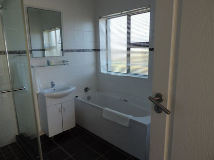 Pearl Oyster St Francis Bay Eastern Cape South Africa Unsaturated, Bathroom