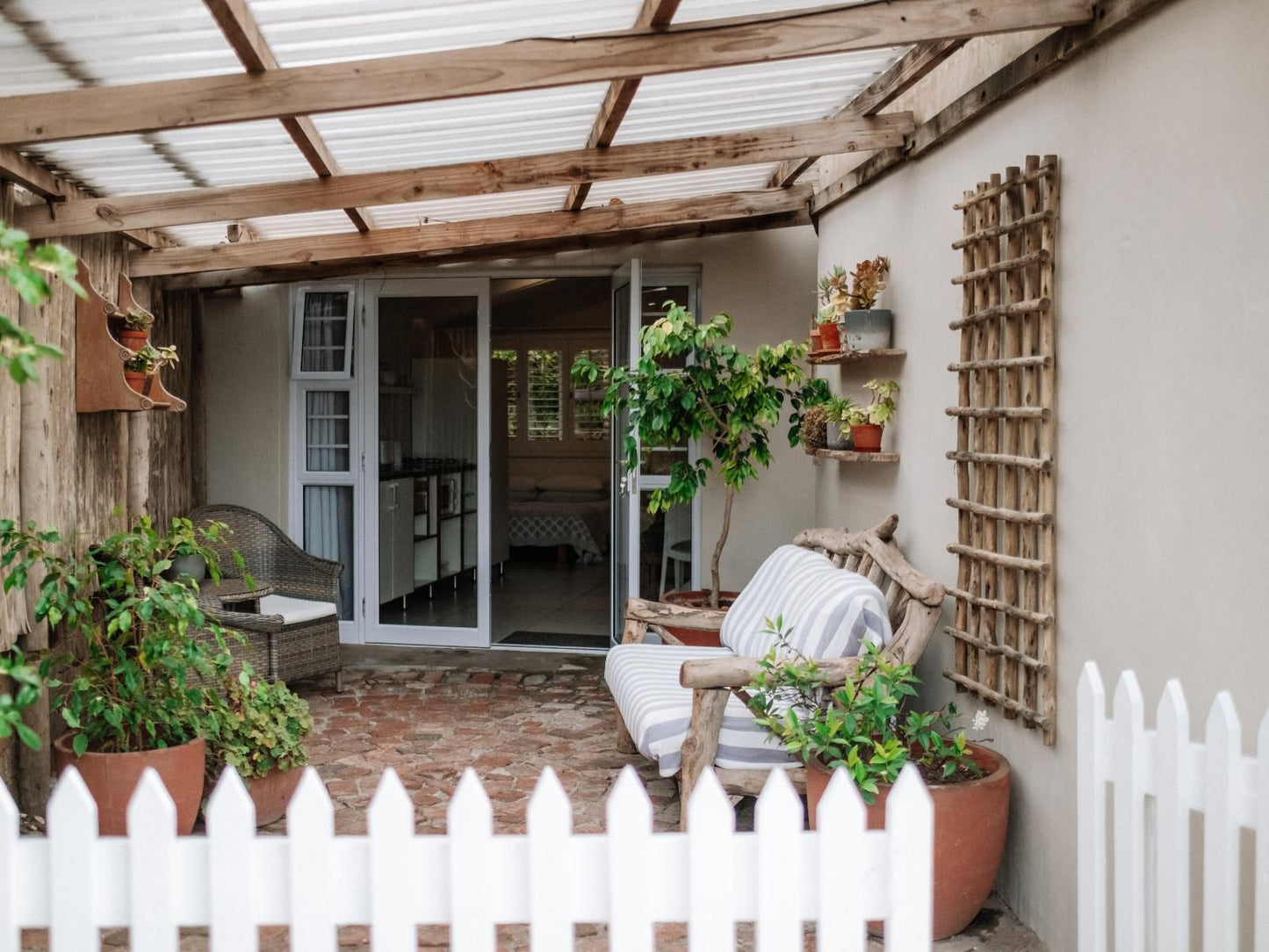 Pebbles Beach Cottage Schoenmakerskop Port Elizabeth Eastern Cape South Africa House, Building, Architecture, Garden, Nature, Plant