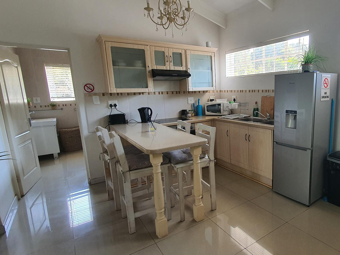 Baobab Flat with Kitchen @ Pepper Tree Bnb