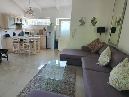 Baobab Flat with Kitchen @ Pepper Tree Bnb