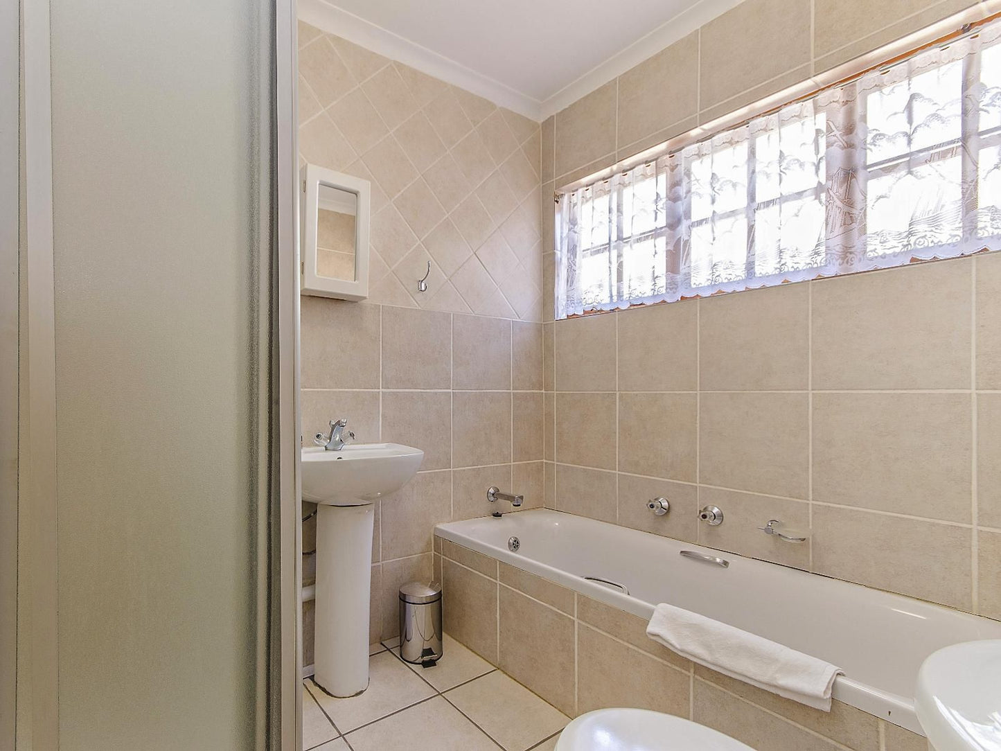 Peter S Guesthouse Equestria Pretoria Tshwane Gauteng South Africa Bathroom