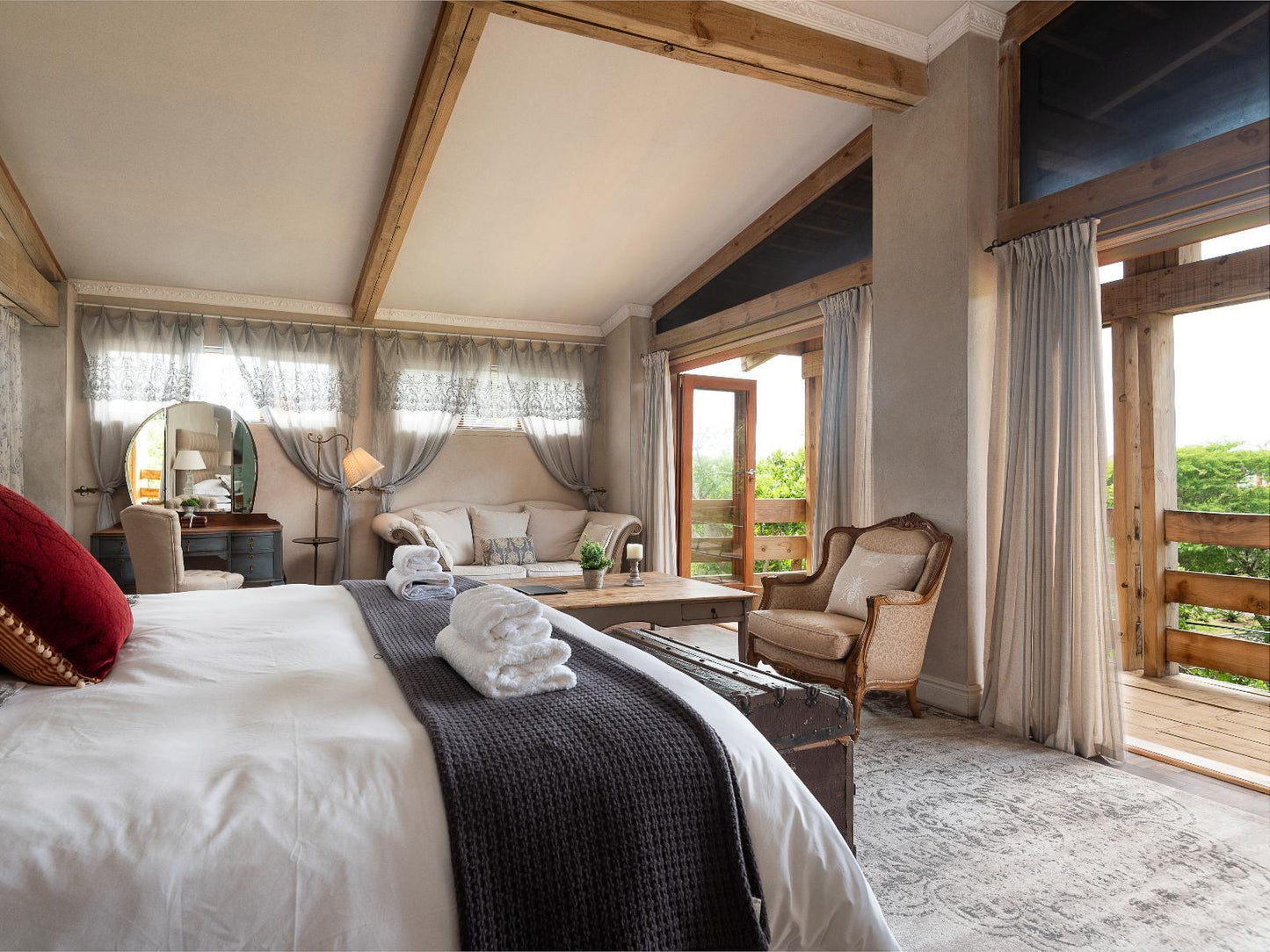 Luxury Suites @ Petite Provence