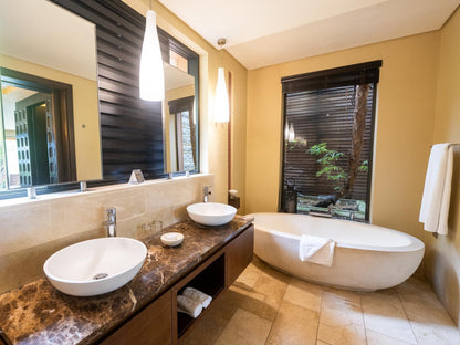 Pezula Nature Retreat, Sky Panoramic Inter-leading Suite, Bathroom