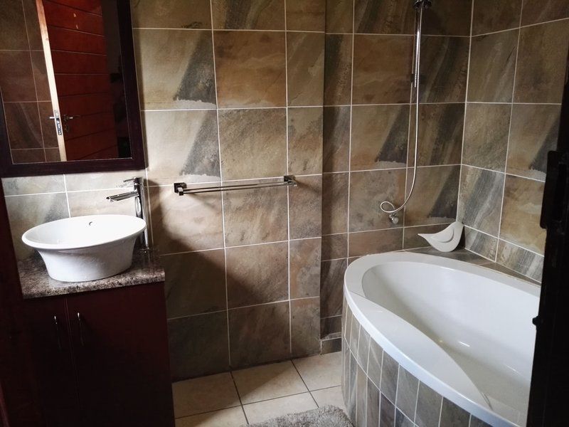 Phumlani Lodge And Conferencing Witbank Emalahleni Mpumalanga South Africa Bathroom