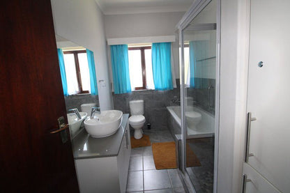 Pierlynn 1 And 2 Beacon Rocks Margate Kwazulu Natal South Africa Bathroom