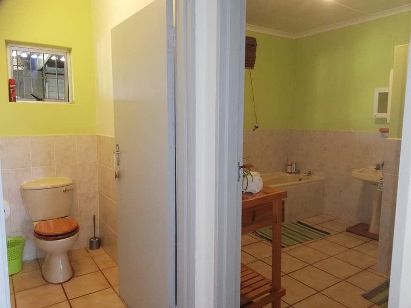 Pik N Wyntjie With Wood Fired Hot Tub Bettys Bay Western Cape South Africa Bathroom