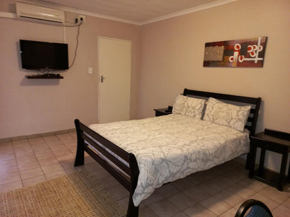 Double Rooms @ Pilanesberg Guest House
