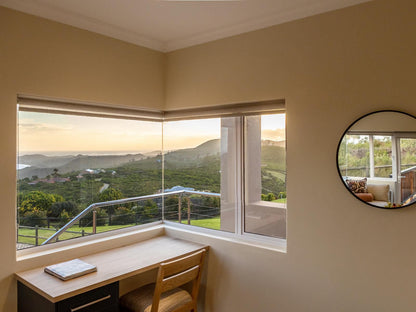 Pincushion Heights, Protea Luxury Apartment, Framing