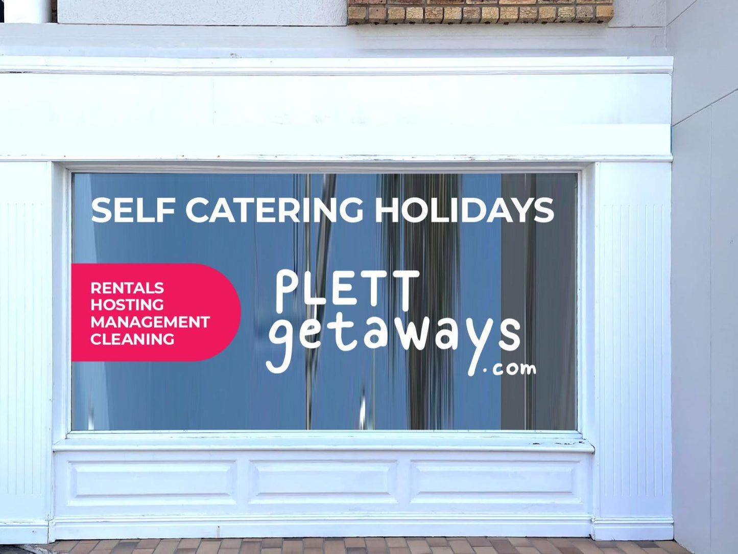 Plett Getaways, Sign