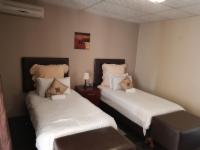 Double Room - 2 Single beds @ Poisanong Guesthouse