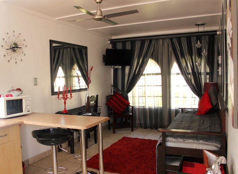 Polokwane Affordable Overnight Accommodation Polokwane Pietersburg Limpopo Province South Africa Living Room