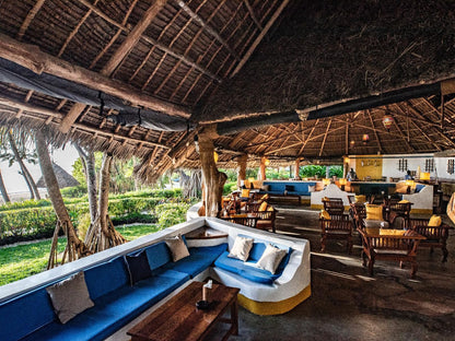 Pongwe Beach Hotel, Bar