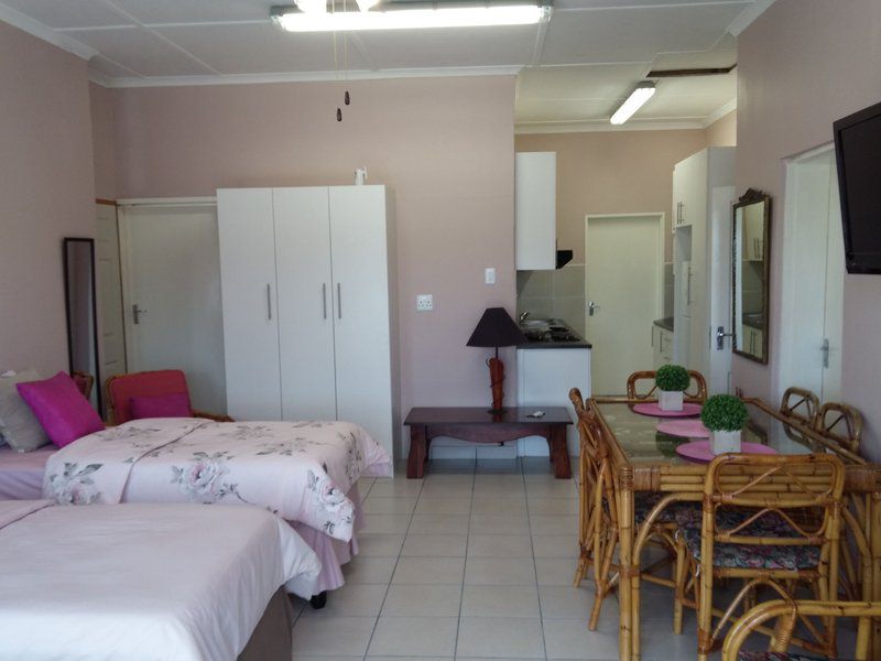 Port Elizabeth Self Catering Apartments Sydenham Pe Port Elizabeth Eastern Cape South Africa Unsaturated