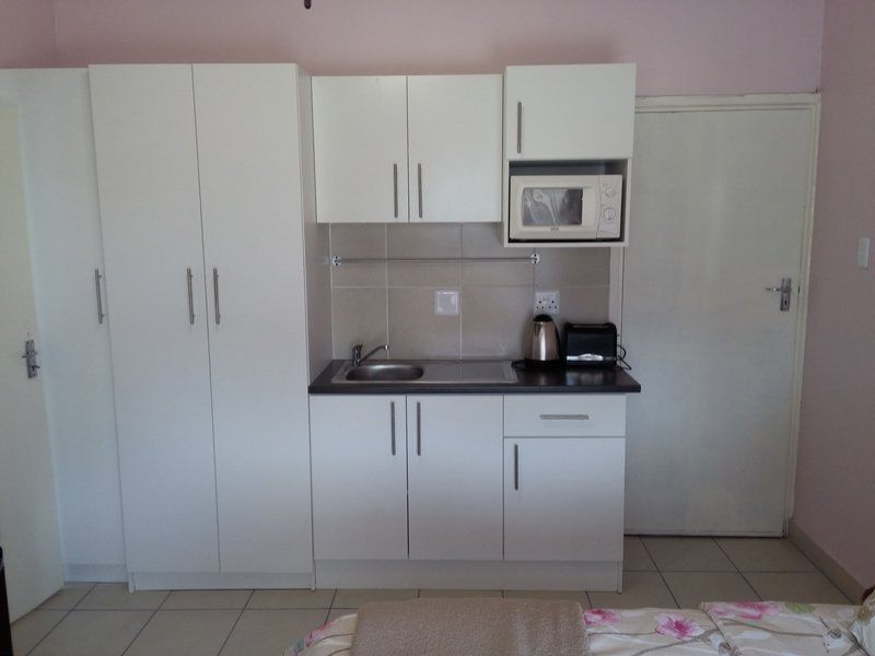 Port Elizabeth Self Catering Apartments Sydenham Pe Port Elizabeth Eastern Cape South Africa Colorless, Kitchen