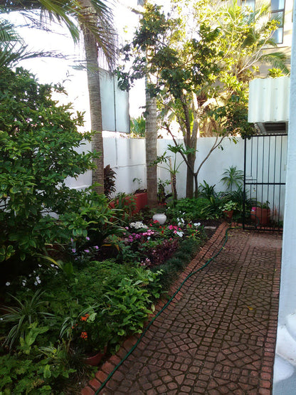 Portside Inn Quigney East London Eastern Cape South Africa House, Building, Architecture, Palm Tree, Plant, Nature, Wood, Garden