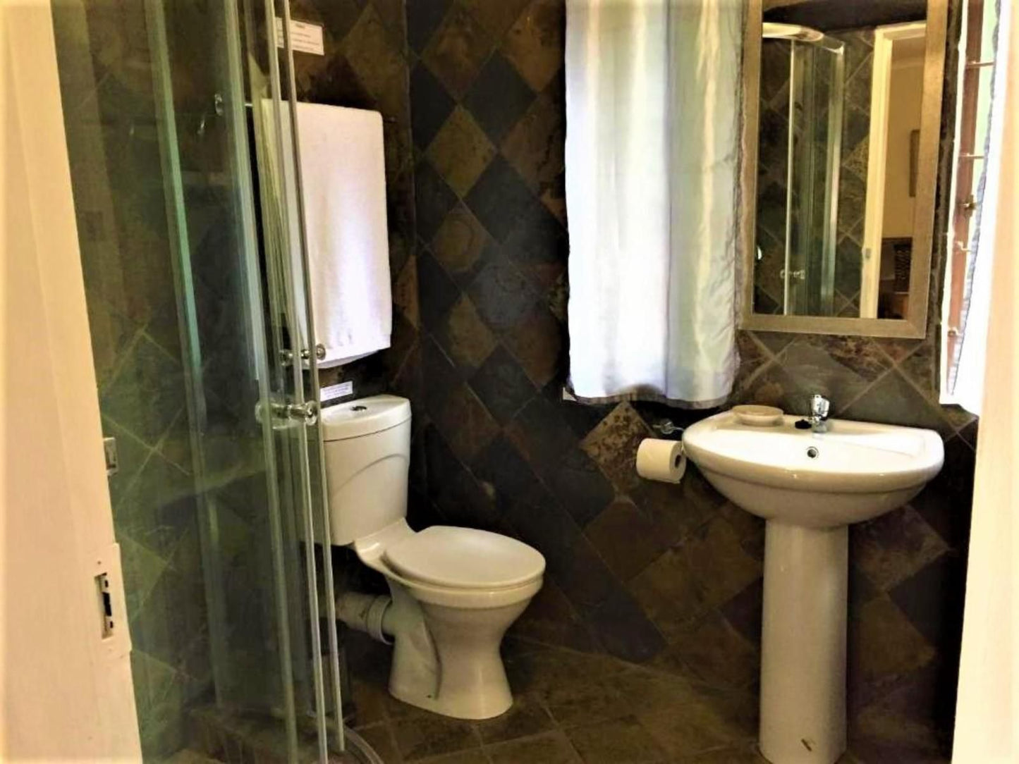 Premiere Guest House Brandwag Bloemfontein Free State South Africa Bathroom