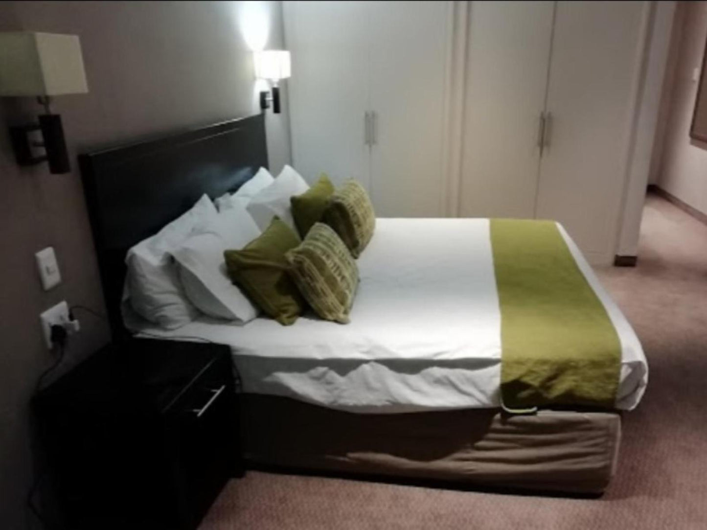 Deluxe Double Room @ President Hotel