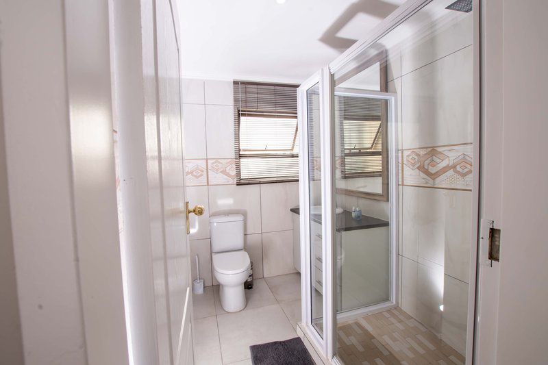 Prestigious Apartments Fourways Johannesburg Gauteng South Africa Unsaturated, Bathroom