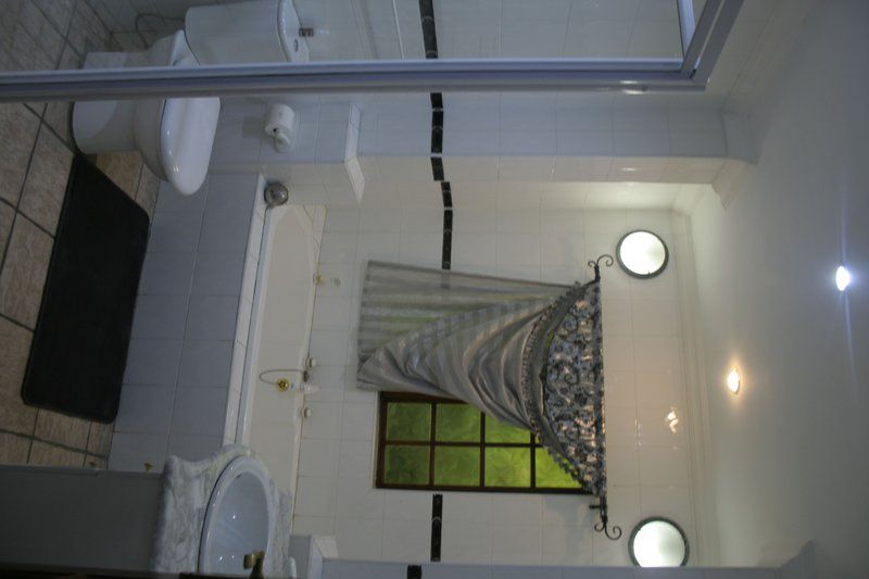 Prinshof Manor Waverley Pretoria Pretoria Tshwane Gauteng South Africa Unsaturated, Bathroom