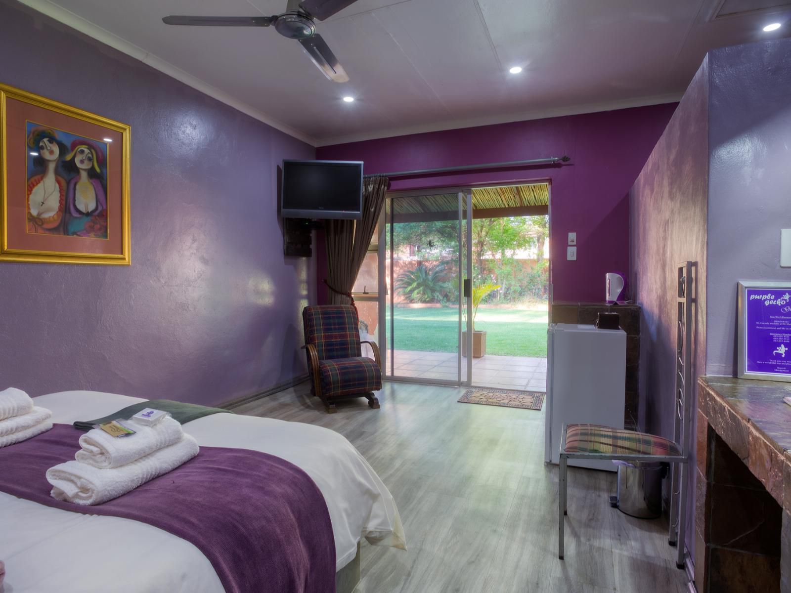 Purple Gecko Guest House, Luxury Family Unit, Bedroom