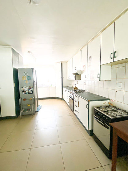 Qhambalala Contractors Guesthouse Secunda Secunda Mpumalanga South Africa Kitchen