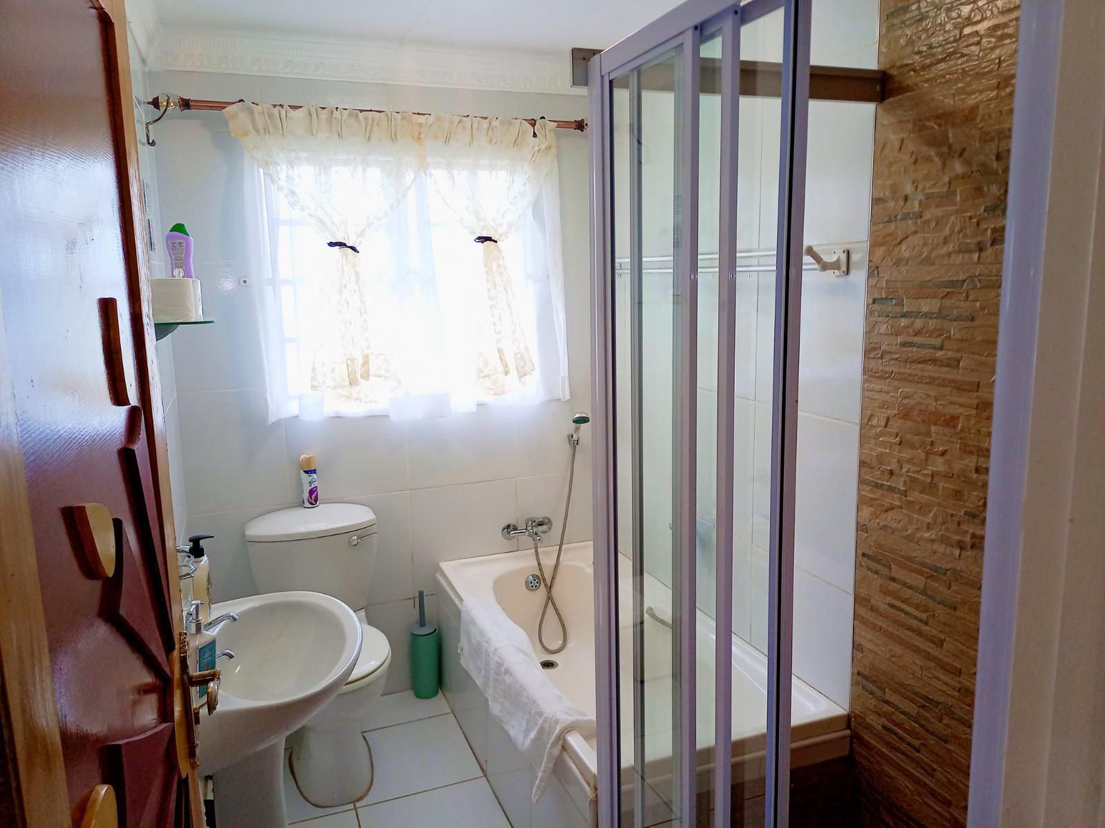 Queensburgh Bed And Breakfast Or Self Catering Queensburgh Durban Kwazulu Natal South Africa Bathroom