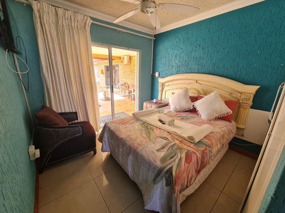 Quereba Bed And Breakfast Riviera Park Mahikeng North West Province South Africa Bedroom