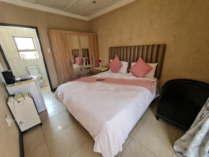 Quereba Bed And Breakfast Riviera Park Mahikeng North West Province South Africa Bedroom