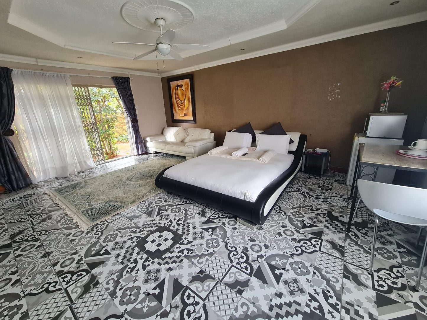 Quereba Bed And Breakfast Riviera Park Mahikeng North West Province South Africa Bedroom